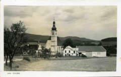 starší foto kaple (vlevo)