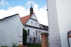 pohled zepředu zleva