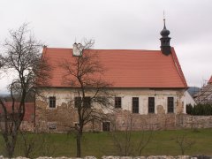 pohled zleva