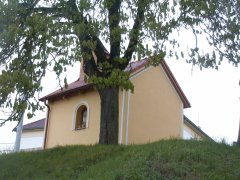 pohled zezadu zprava