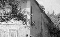 chátrající fara