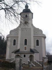 průčelí kostela