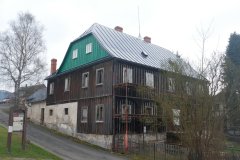 pohled zepředu zleva