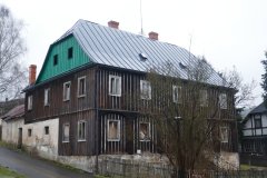 pohled zepředu zleva