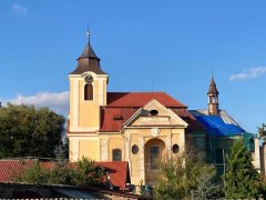pohled zprava