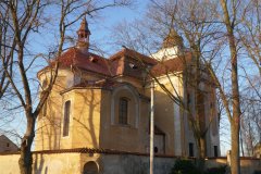 pohled zezadu zleva