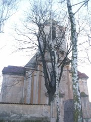 průčelí kostela