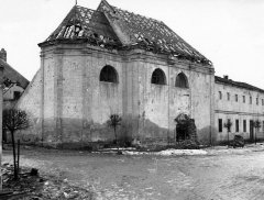 kostel po ruském bombardování