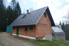 nový domek nad kaplí