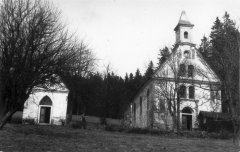 starší foto kaple sv. Anny (vpravo) a Panny Marie Bolestné