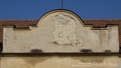detail štítu synagogy