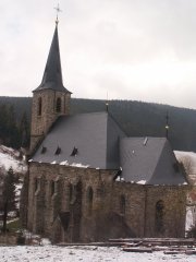 pohled zezadu zprava