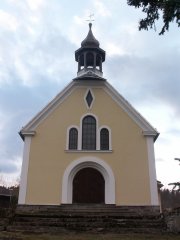 průčelí kostela