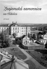 historické foto kaple (uprostřed)