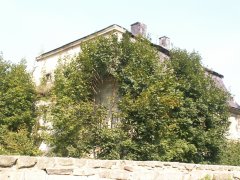 pohled zezadu zprava
