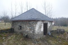 pohled zepředu zleva