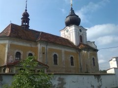 pohled zezadu zleva