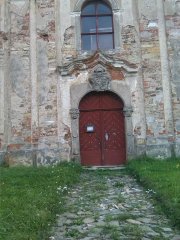 vchod do kostela