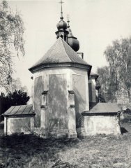 starší foto kostela