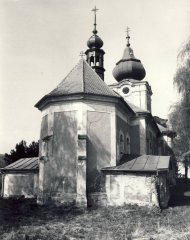 starší foto kostela