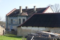 pohled zezadu zleva