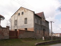 pohled zepředu zleva
