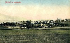 starší pohlednice vsi s kostelem