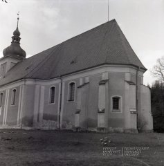 starší foto kostela