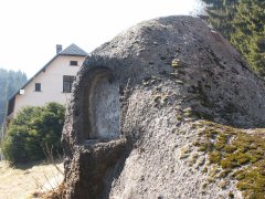 pohled zepředu zprava