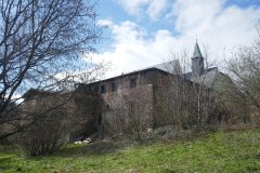 pohled zezadu zprava