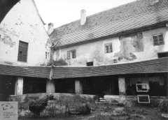 rajský dvůr
