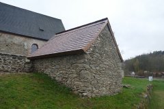 pohled zezadu zprava