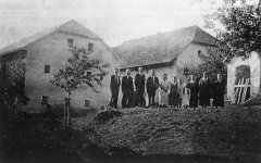 historické foto kaple (vpravo)
