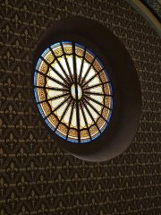 interiér synagogy