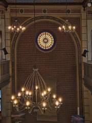 interiér synagogy