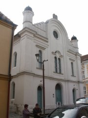 pohled zepředu zleva