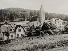 starší foto kostela