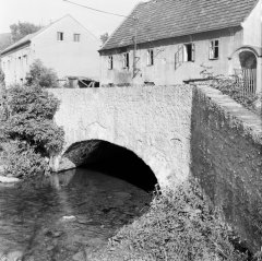 starší foto kaple - zcela vpravo