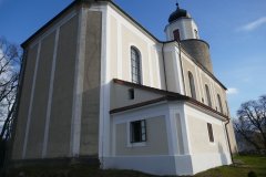 pohled zezadu zleva