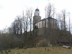 pohled zezadu zprava