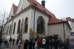 pohled zepředu zprava