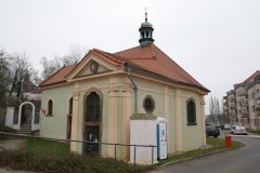 pohled zezadu zprava