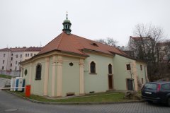 pohled zezadu zleva