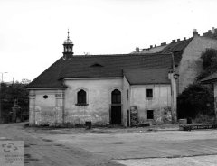 starší foto kostela