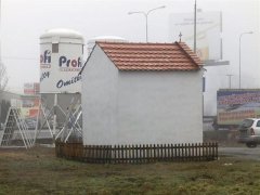 pohled zezadu zleva