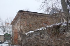 pohled zezadu zleva