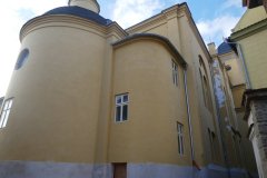 pohled zezadu zleva