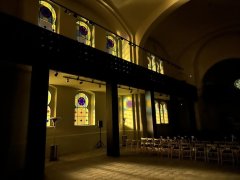 interiér synagogy