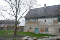pohled zezadu zprava