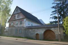 pohled zepředu zleva